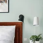 Apartment Marais Place Des Vosges Peaceful Air-conditioned