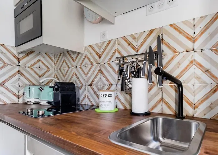 Apartment Marais Place Des Vosges Peaceful Air-conditioned