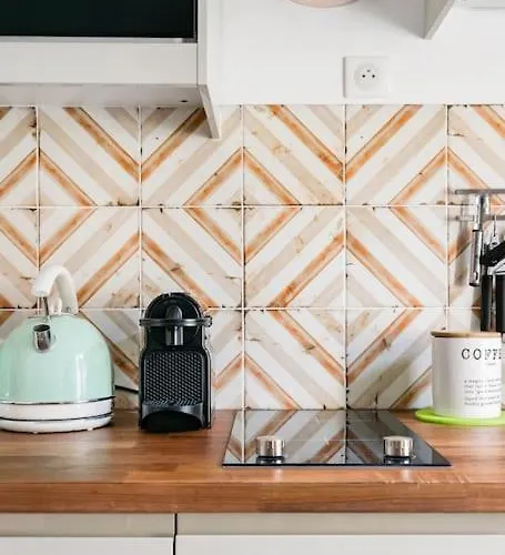 Marais Place Des Vosges Peaceful Air-conditioned